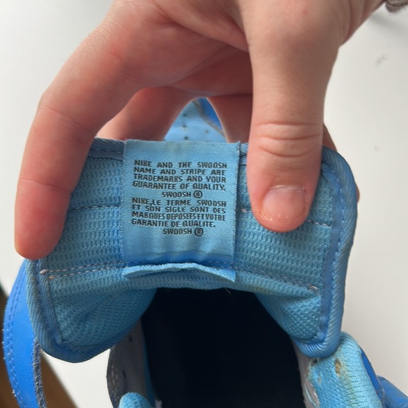 Used Nike Air Forces - Picture 2 of 3